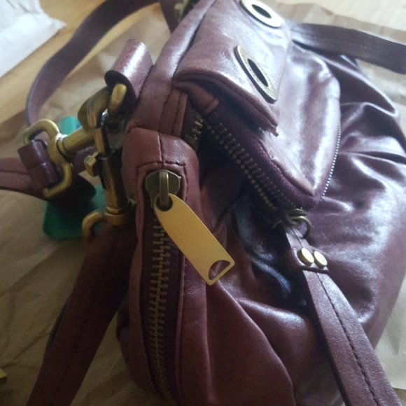 All you need burgundy cross body bag - Picture 5 of 10